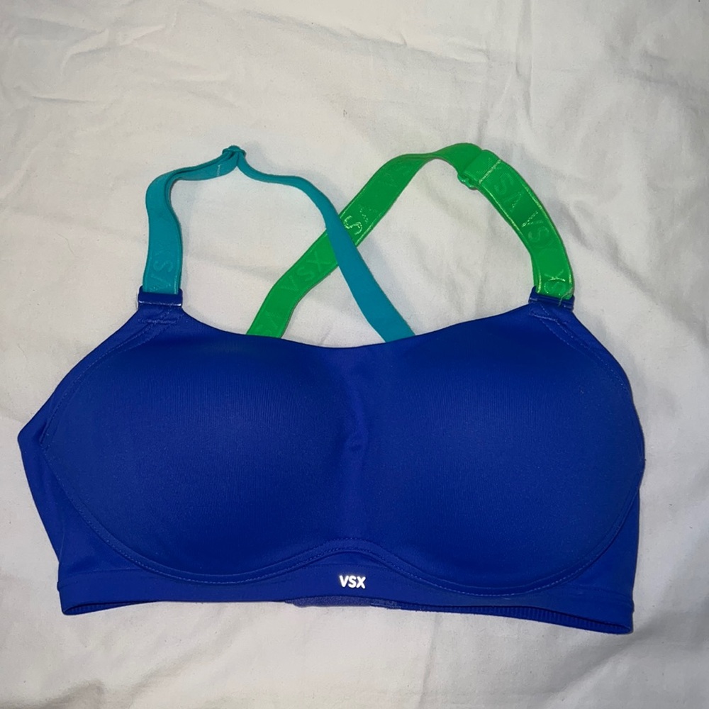 34C Victoria’s Secret VSX Sport Sports Bra